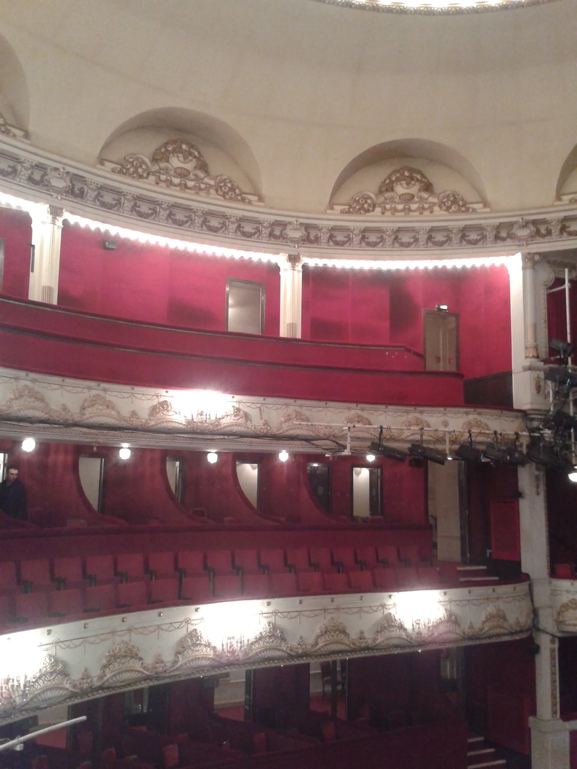 The auditorium of the Théâtre de Paris, viewed from the balconies